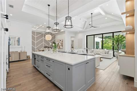 1064 13th St N, Naples FL - photo 8 of 46