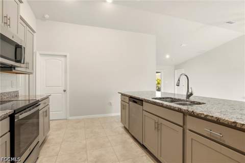 3600 NE 20th Pl, Cape Coral FL - photo 13 of 47