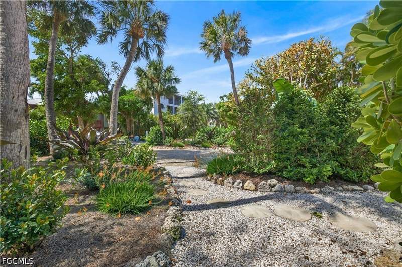 4 bedroom SingleFamilyResidence at 11536 Wightman Ln, Captiva Beach, Captiva — photo 5
