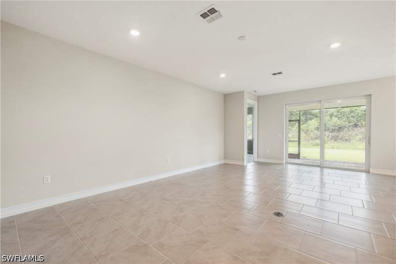 4 bedroom SingleFamilyResidence at 16921 Elkhorn Coral Dr, Coral Bay, North Fort Myers — photo 2