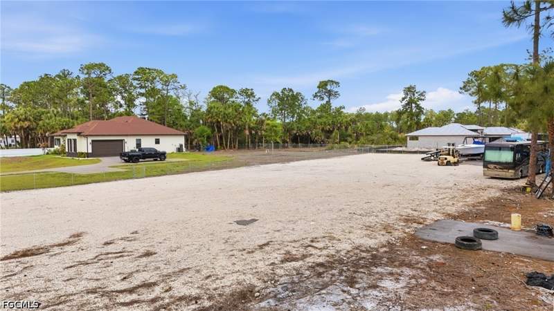 3 bedroom SingleFamilyResidence at 3043 18th Ave NE, Golden Gate Estates, Naples — photo 5