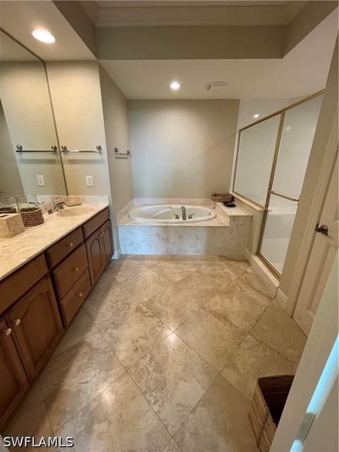 285 Grande Way 701, Naples FL - photo 18 of 20
