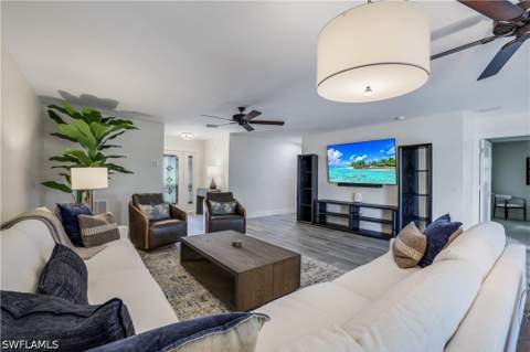 1390 Chesapeake Ave 1390, Naples FL - photo 13 of 50