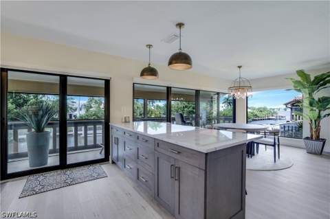 1390 Chesapeake Ave 1390, Naples FL - photo 17 of 50