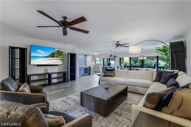 3 bedroom Condominium at 1390 Chesapeake Ave 1390, Oyster Bay, Naples — photo 2