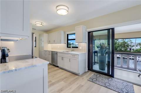 1390 Chesapeake Ave 1390, Naples FL - photo 21 of 50