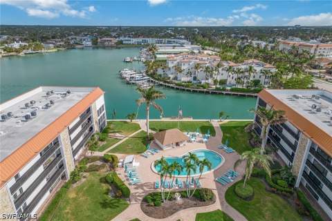 2900 Gulf Shore Blvd N 110, Naples FL - photo 20 of 24