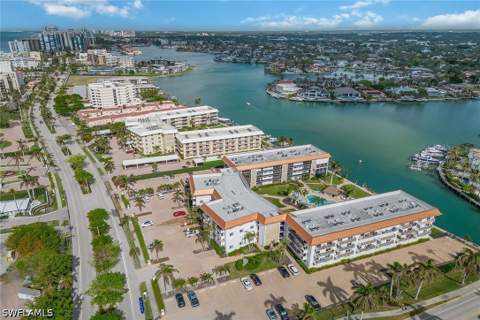 2900 Gulf Shore Blvd N 110, Naples FL - photo 21 of 24