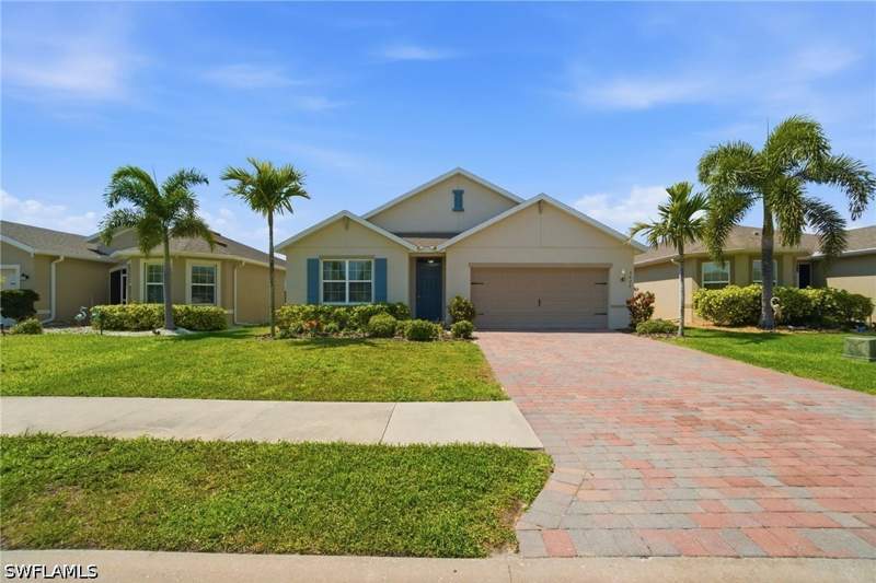 4 bedroom SingleFamilyResidence at 3422 Cancun Ct, Entrada, Cape Coral — photo 2