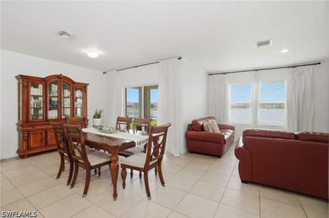 3422 Cancun Ct, Cape Coral FL - photo 7 of 39