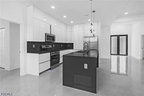 718 Bennington Dr, Lehigh Acres FL - photo 15 of 49