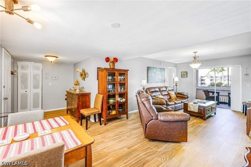 2 bedroom Condominium at 921 Seagrape Dr 308B, Marisol Plaza, Marco Island — photo 4