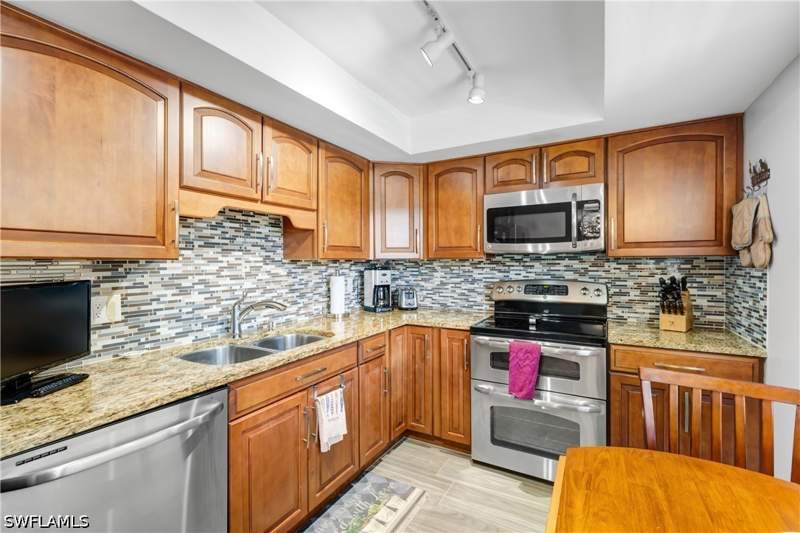 2 bedroom Condominium at 921 Seagrape Dr 308B, Marisol Plaza, Marco Island — photo 5