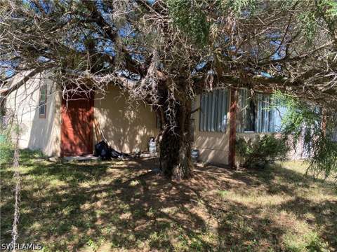 4014 N Edgewater Cir, Labelle FL - photo 6 of 20
