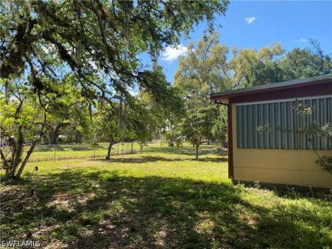 4014 N Edgewater Cir, Labelle FL - photo 7 of 20