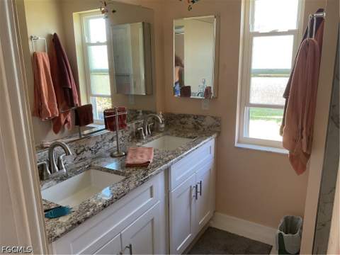 4617 Forest glen Dr, North Fort Myers FL - photo 14 of 27