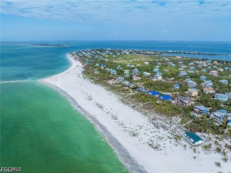 3 bedroom SingleFamilyResidence at 484 Gulf Bend Dr, Safety Harbor Club, Captiva — photo 2