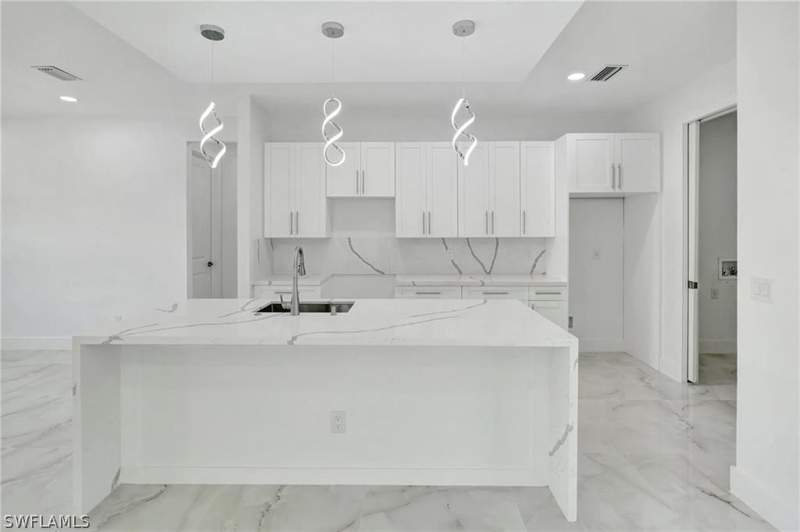 3 bedroom SingleFamilyResidence at 3518 50th St W, Lehigh Acres, Lehigh Acres — photo 5