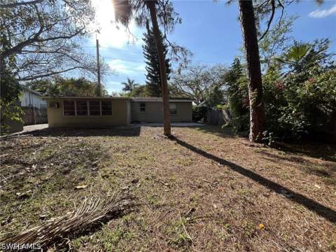 930 13th St N, Naples FL - photo 7 of 8