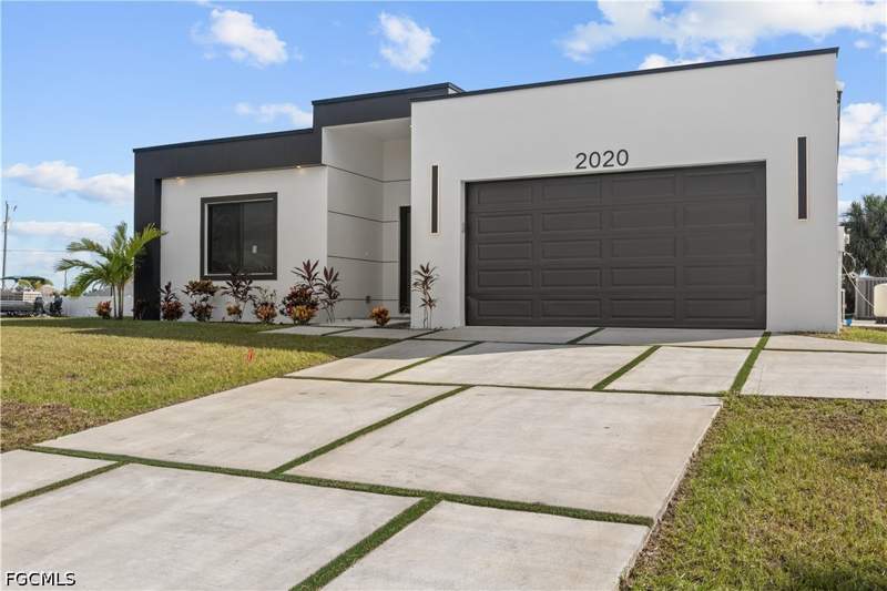 4 bedroom SingleFamilyResidence at 2020 Tropicana Pkwy W, Cape Coral, Cape Coral — photo 4