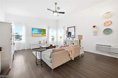 16857 Windcrest Dr, Fort Myers FL - photo 8 of 38
