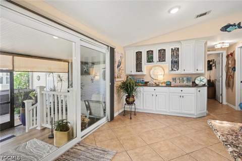 11111 Bayside Ln, Fort Myers Beach FL - photo 13 of 35