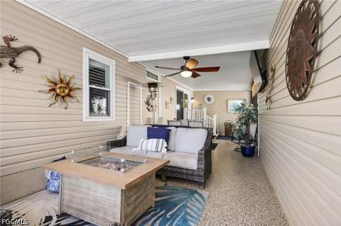 11111 Bayside Ln, Fort Myers Beach FL - photo 24 of 35