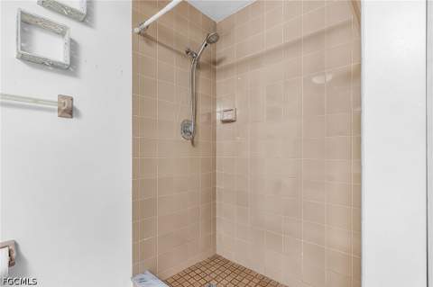 8677 Whispering Pines Dr, St James City FL - photo 15 of 43