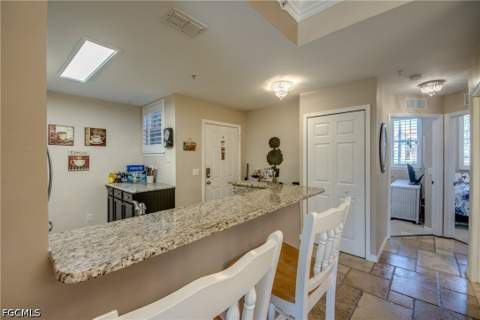 15370 Bellamar Cir 3411, Fort Myers FL - photo 9 of 50