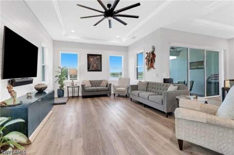 8966 Saint Lucia Dr, Naples FL - photo 6 of 37