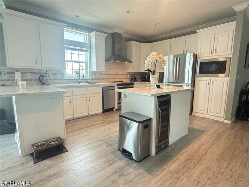 3 bedroom SingleFamilyResidence at 4835 E Riverside Dr, Russell Park, Fort Myers — photo 5