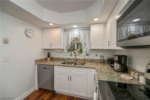 5705 Harbour Club Rd, Fort Myers FL - photo 12 of 45