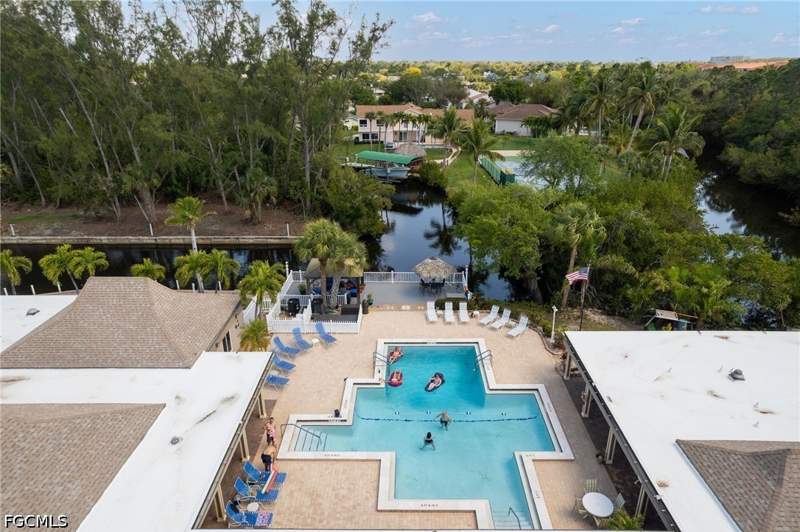 2 bedroom Attached at 5705 Harbour Club Rd, Hidden Harbour One Condo, Fort Myers — photo 2