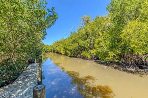 25 & 26 Plantation Dr, Everglades City FL - photo 6 of 30
