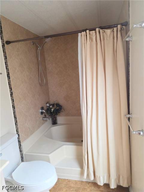8290 Nault Rd, North Fort Myers FL - photo 15 of 26