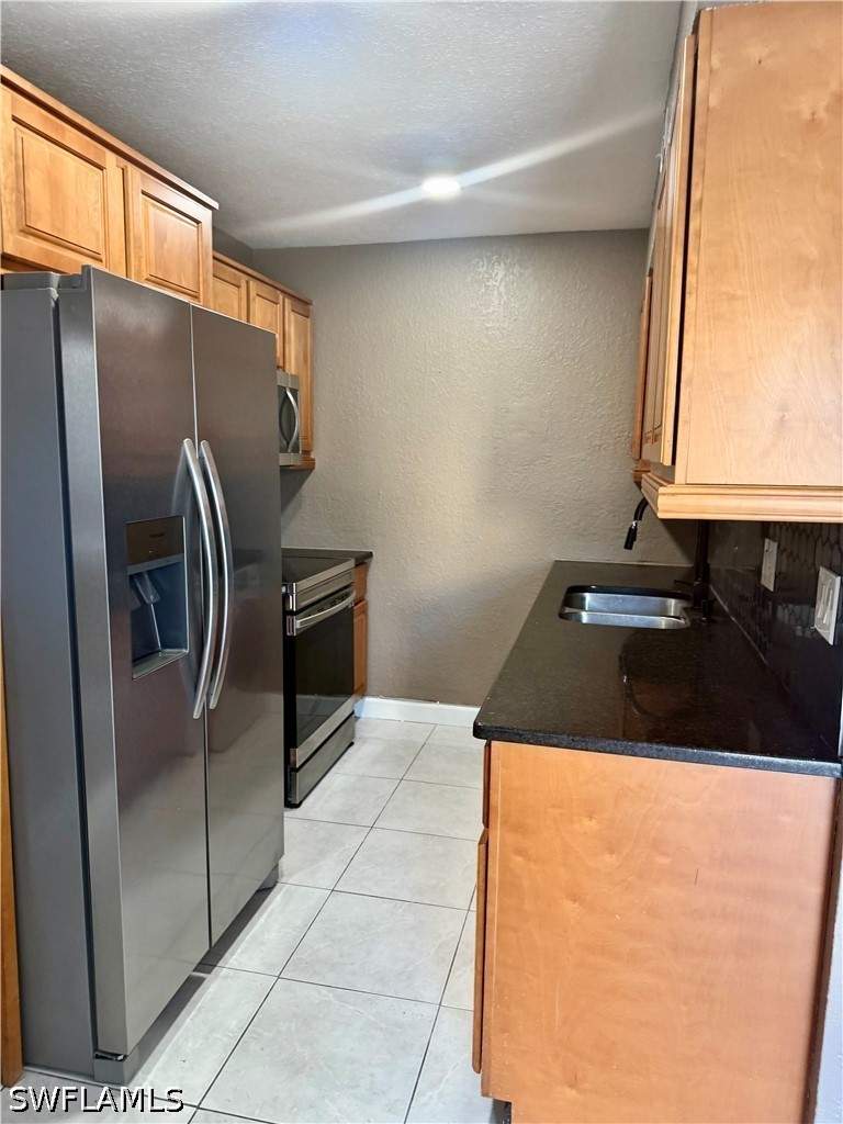 2 bedroom Condominium at 4603 Bayshore Dr F4, Abaco Bay, Naples — photo 4