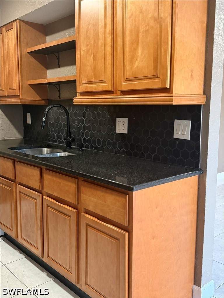 2 bedroom Condominium at 4603 Bayshore Dr F4, Abaco Bay, Naples — photo 5