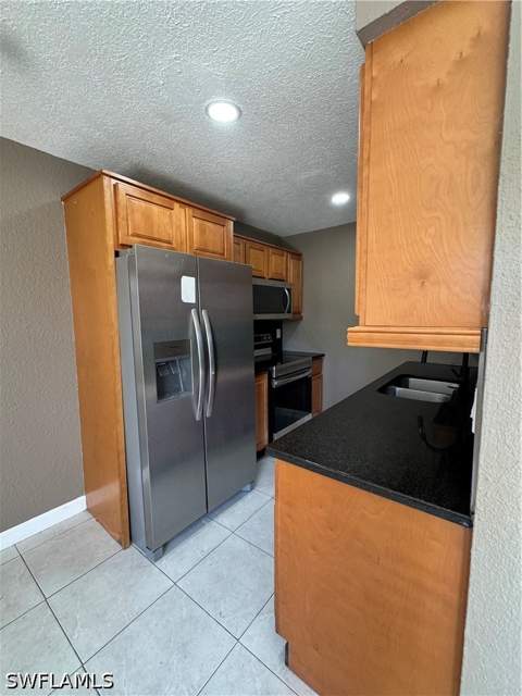 4603 Bayshore Dr F4, Naples FL - photo 6 of 13