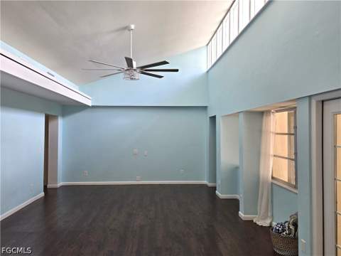 8512 Chatham St, Fort Myers FL - photo 15 of 32
