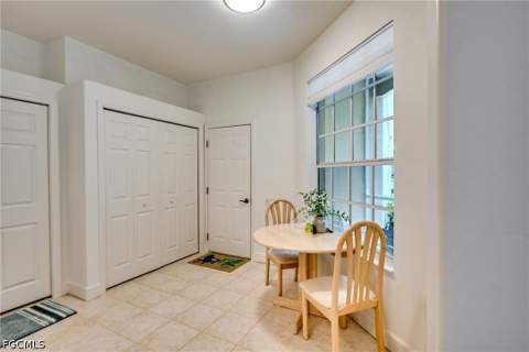 8786 E Bay Cir, Fort Myers FL - photo 14 of 33