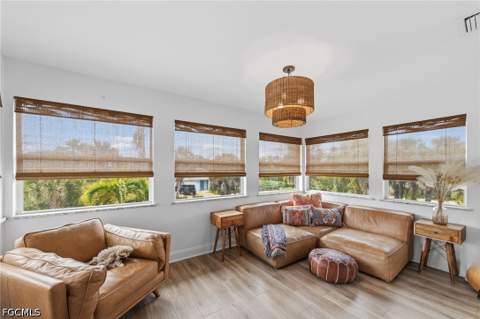 9248 Kincaid Ct, Sanibel FL - photo 6 of 44