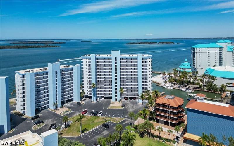 2 bedroom Condominium at 15031 Punta Rassa Rd 403, Punta Rassa, Fort Myers — photo 2