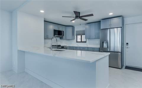 15031 Punta Rassa Rd 403, Fort Myers FL - photo 21 of 33