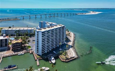 15031 Punta Rassa Rd 403, Fort Myers FL - photo 6 of 33