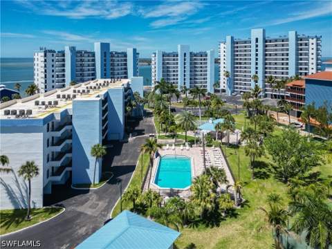 15031 Punta Rassa Rd 403, Fort Myers FL - photo 9 of 33