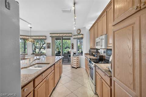 9560 Village View Blvd, Bonita Springs FL - photo 6 of 46