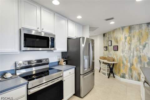 5781 Cape Harbour Dr 1108, Cape Coral FL - photo 14 of 39