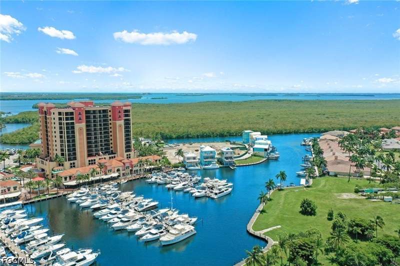 2 bedroom Condominium at 5781 Cape Harbour Dr 1108, Cape Harbour, Cape Coral — photo 2