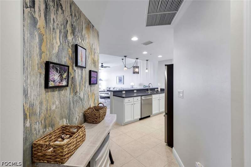 2 bedroom Condominium at 5781 Cape Harbour Dr 1108, Cape Harbour, Cape Coral — photo 4
