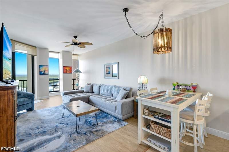 2 bedroom Condominium at 5781 Cape Harbour Dr 1108, Cape Harbour, Cape Coral — photo 5